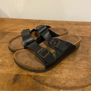 Birkenstock Arizona Black- Regular Width- Size 39 Women’s